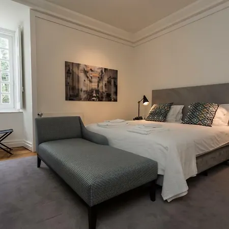 Charming Bairro Alto Apartment Lisbon